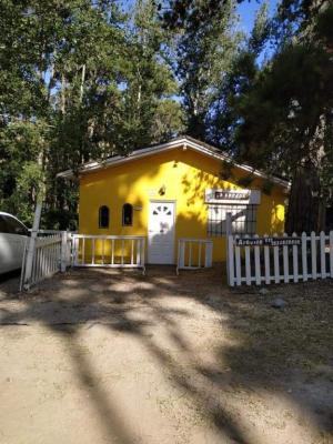 Chalet en alquiler en Mar Azul. 4 ambientes, 1 baño y capacidad de 6 a 8 personas. 